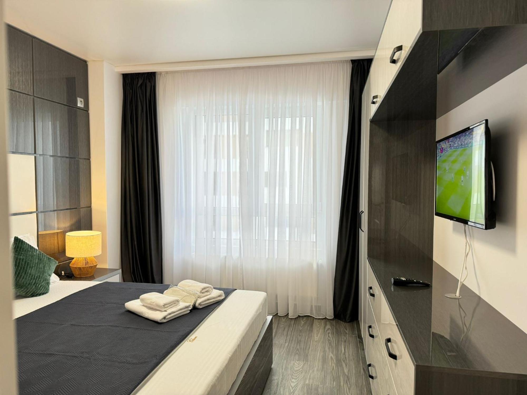 Luxury Glam Apartments Central Adress Bucuresti With Parking Eksteriør bilde