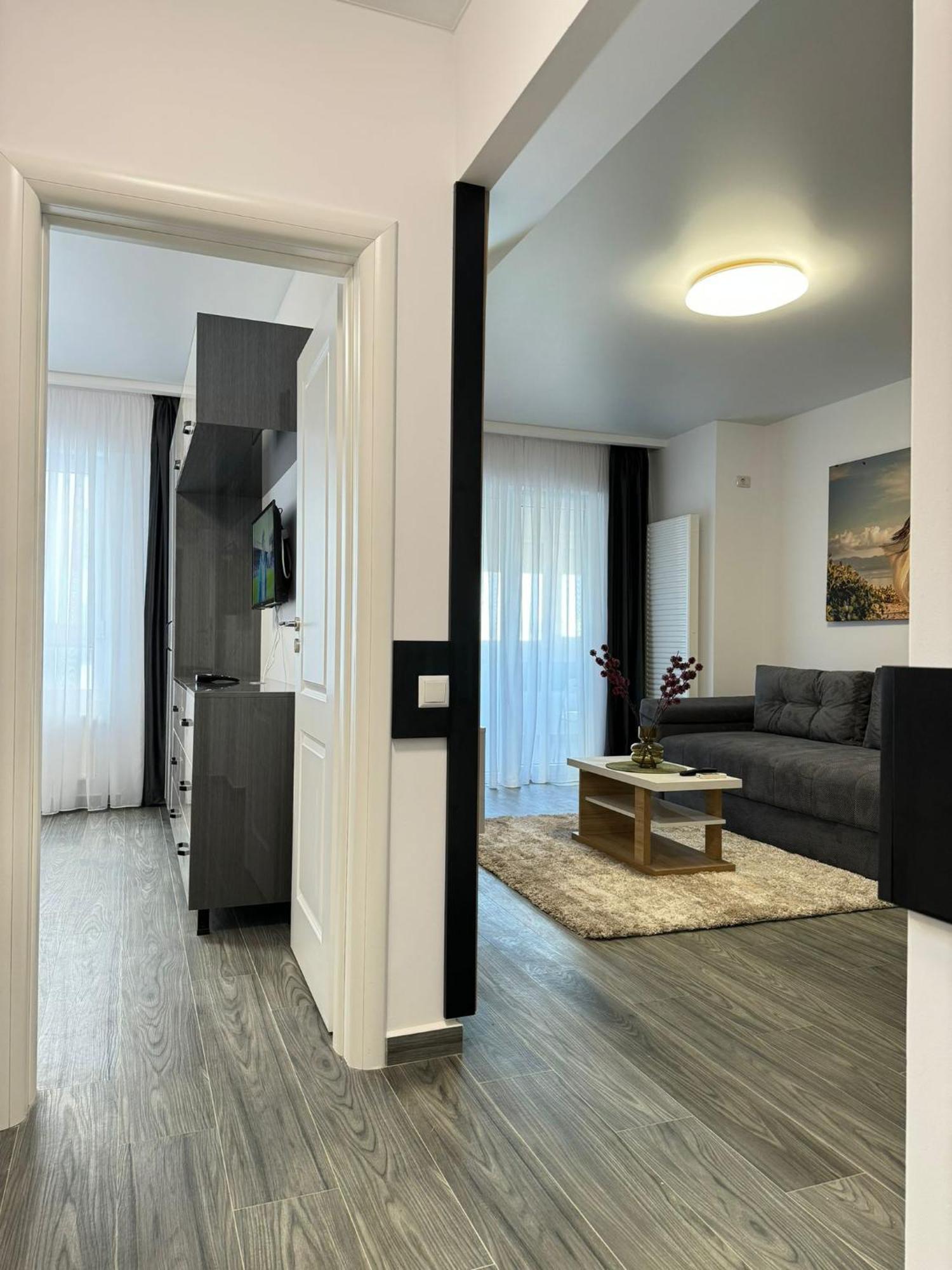 Luxury Glam Apartments Central Adress Bucuresti With Parking Eksteriør bilde